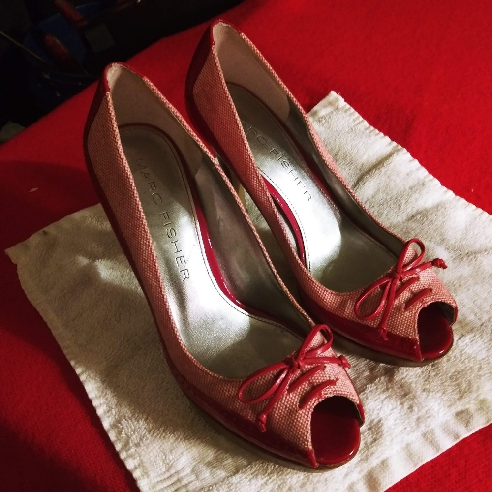 Marc Fisher Peep Toe Womens Shoes size 9